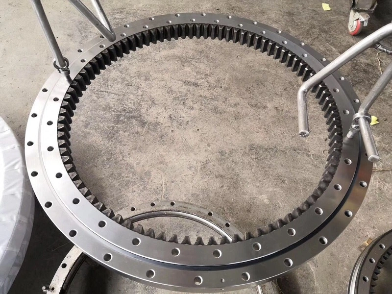 PC2000 Gear Slewing Bearing for Mining Machinery